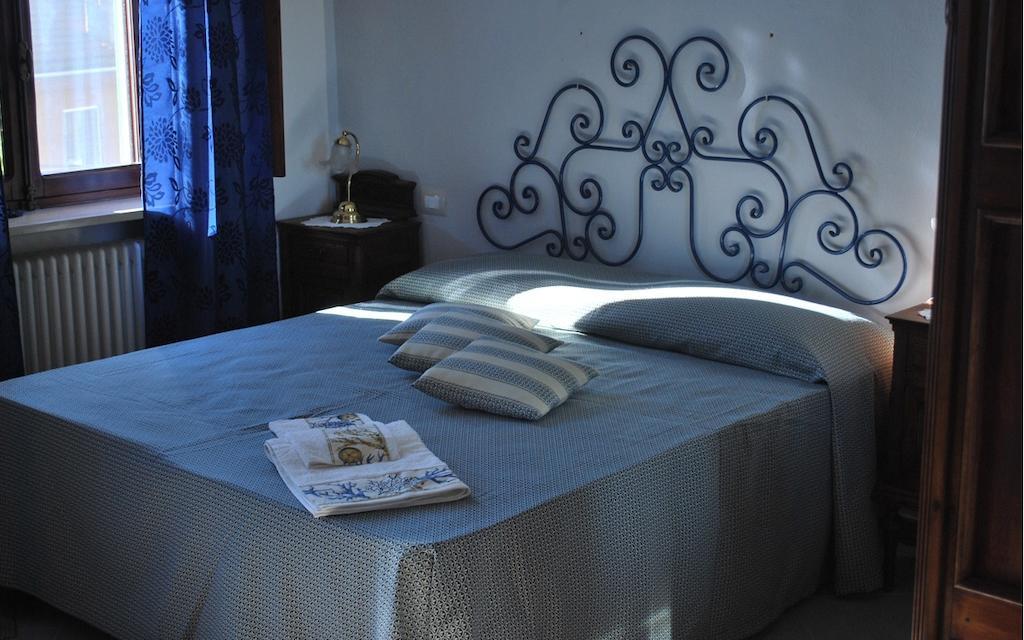 Agriturismo Fruttirossi Trofarello Zimmer foto