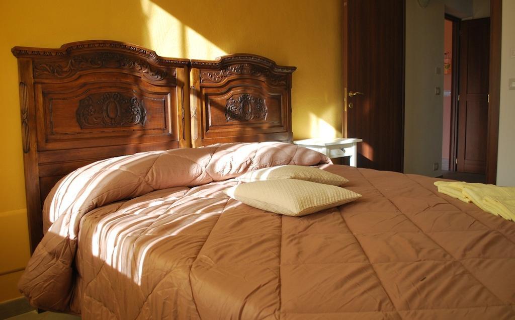 Agriturismo Fruttirossi Trofarello Zimmer foto